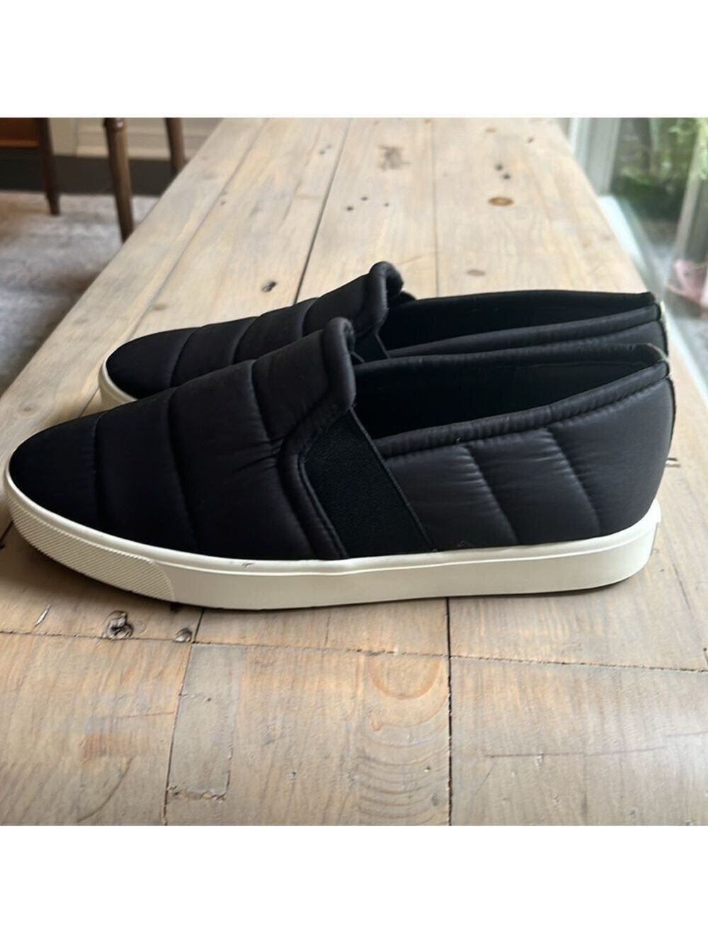 New VINCE Blair Quilted Nylon Slip-On Sneakers in Black US 9.5 - Picture 5 of 12